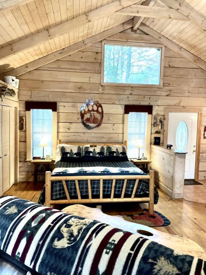 Crazy Bear - Motorcycle Friendly Home With Hot Tub And Grill Tellico Plains Exterior foto